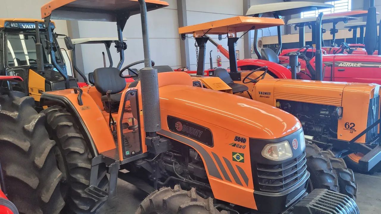 Trator Budny BDY-5040 com reversor de marchas  - Foto 2