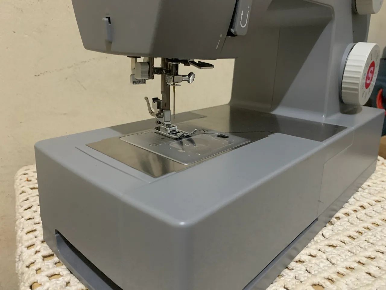 Maquina Singer De Costura Potente64295719869313120