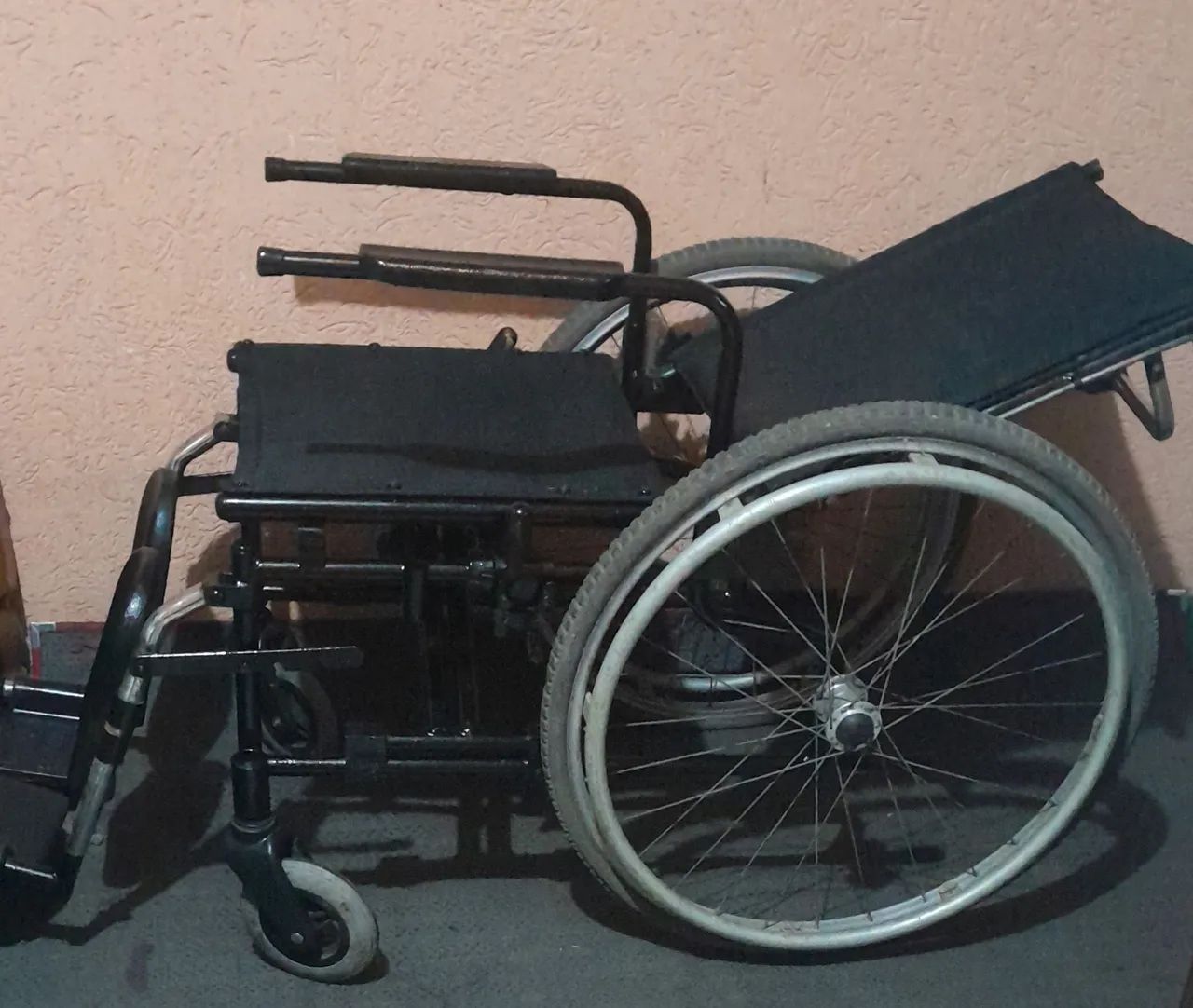 Cadeira de rodas reclinavel - Foto 3