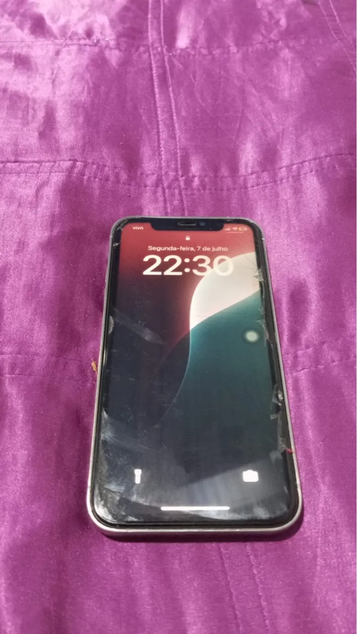 iPhone 13 Pro Max pra vender logo