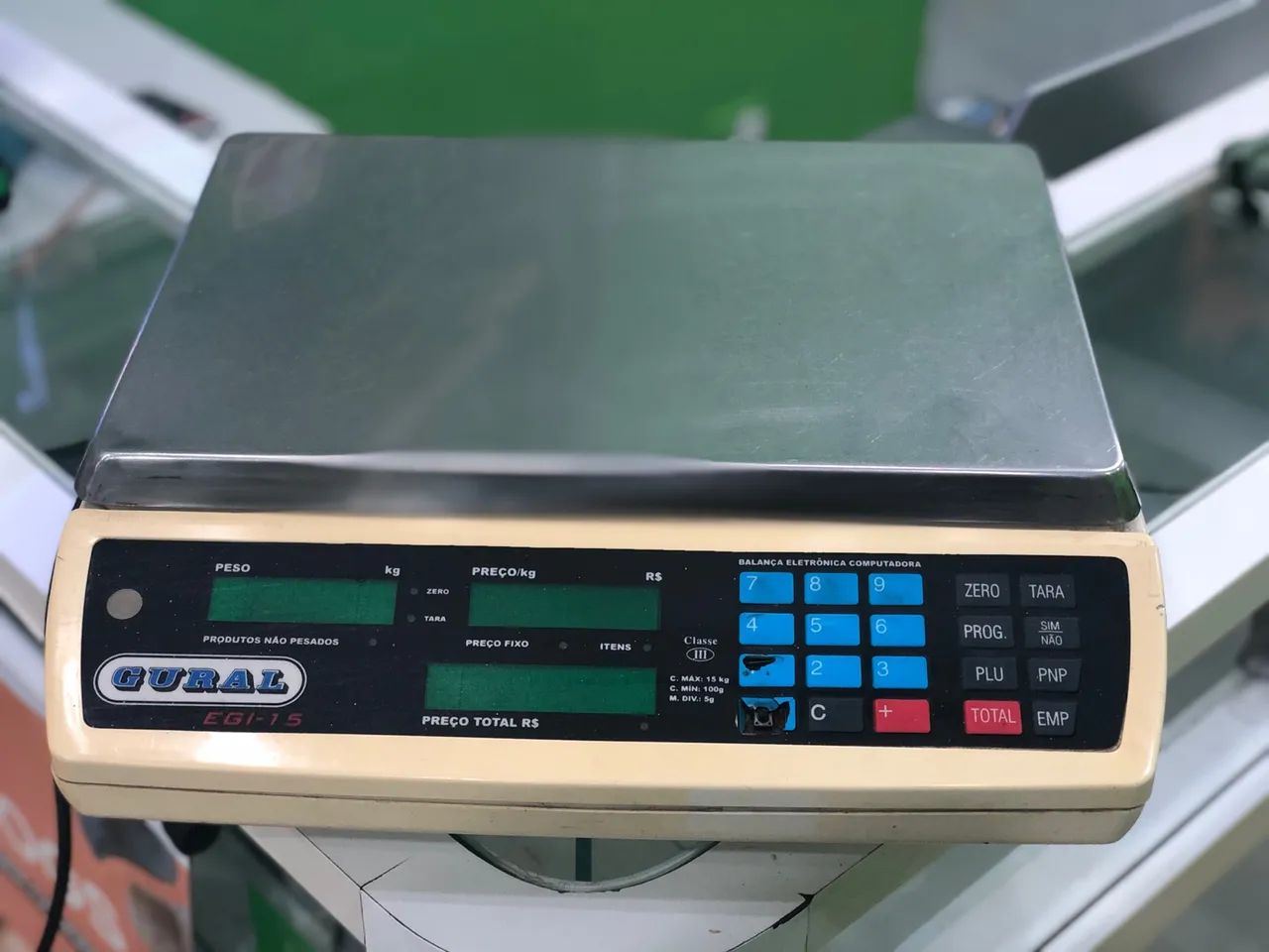 Balança eletrônica comercial Gural EGI-15