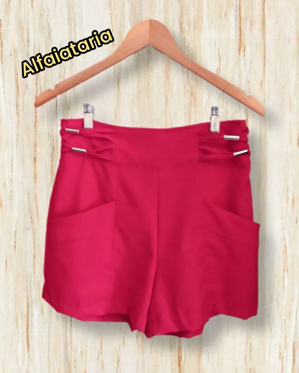 Shorts Vermelho Alfaiataria
