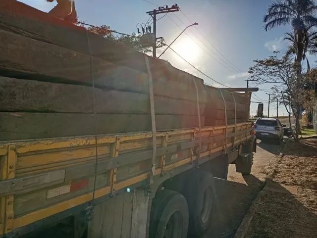 Dormentes de madeira de lei - Foto 5