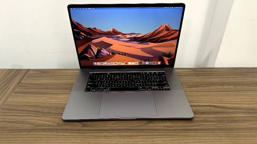 MACBOOK PRO, 32 GB RAM, CORE i9, 1 TB, 15.4 POLEGADAS, TOUCH BAR, A1990 - Foto 3