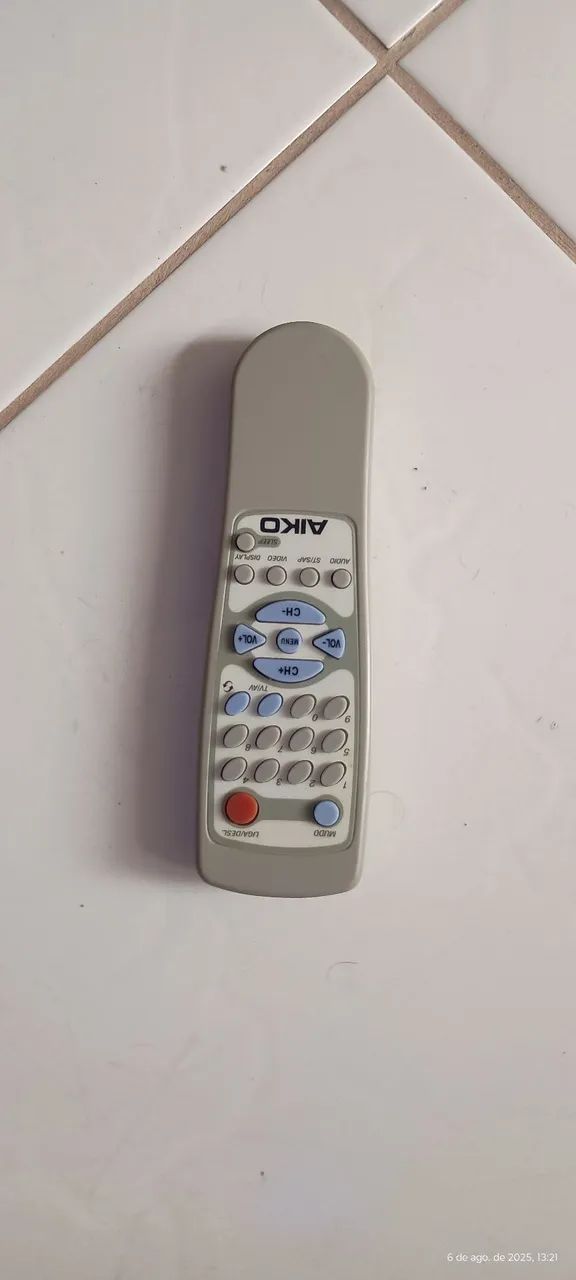 TV Aiko de tubo 20 polegadas com design retrô - Foto 3