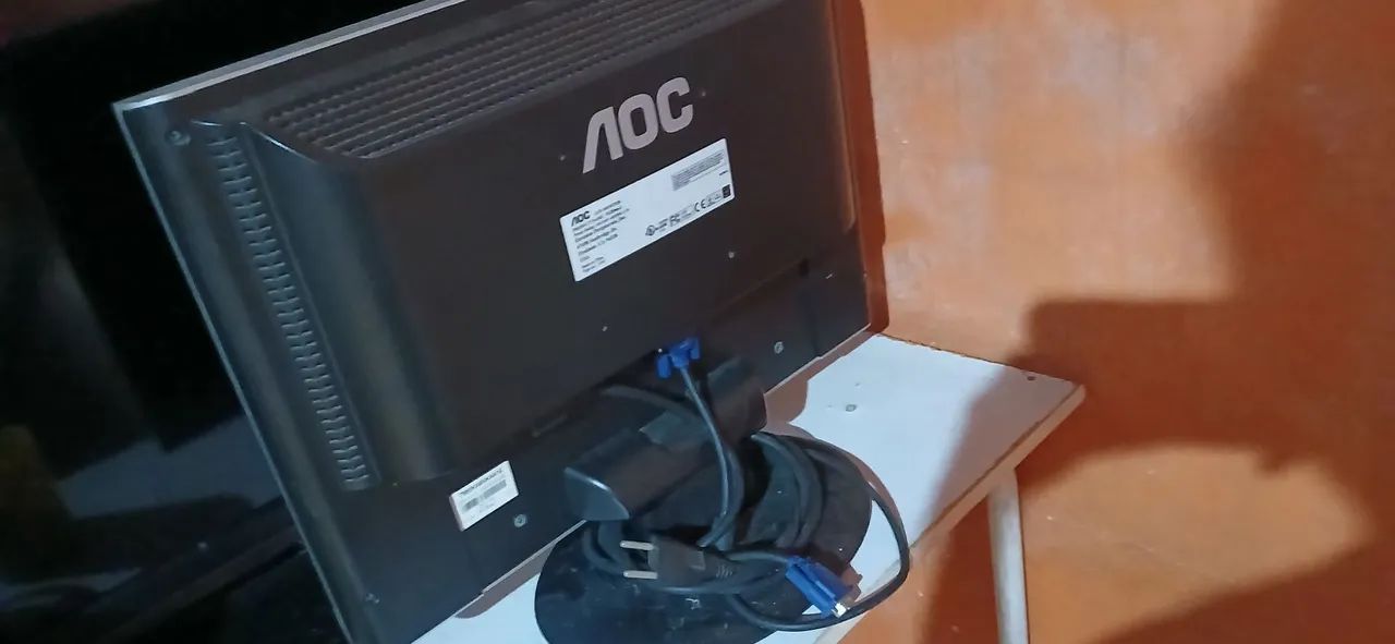 Monitor AOC LCD 17 polegadas - Foto 2