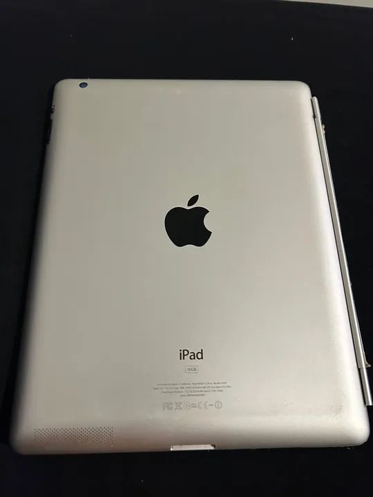 IPad 3rd deals generation white 16 GB