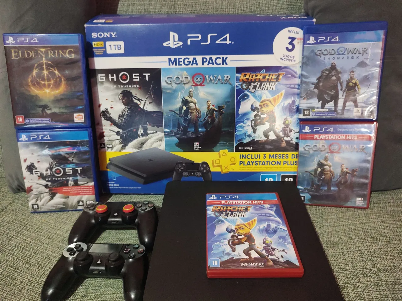 PlayStation 4 Mega Pack com Jogos e 2 Controles