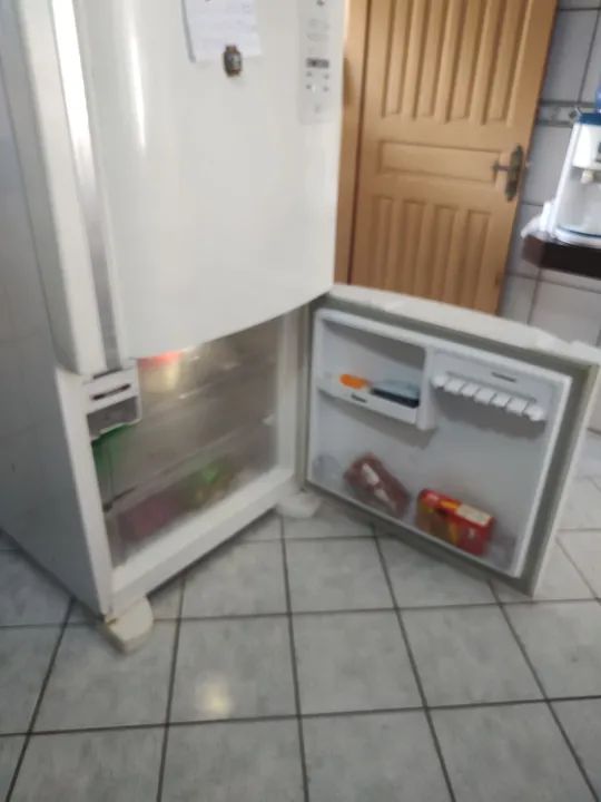 Geladeira Frost Free 620L inverse grande 