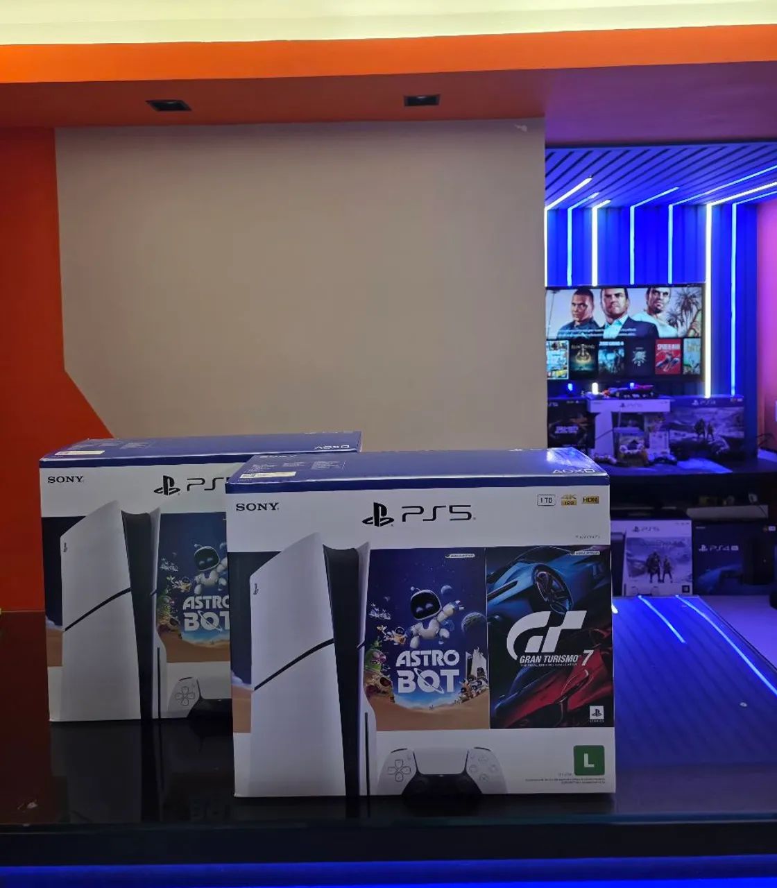 PS5 Slim 1TB c/ Leitor + Garantia 01 Ano. Temos LOJA FÍSICA 