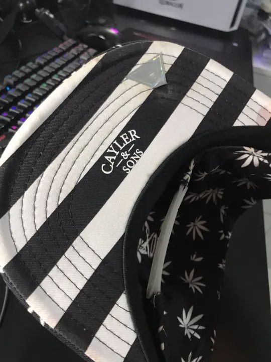 Boné Snapback Cayler & Sons Budz n Stripes - Foto 4