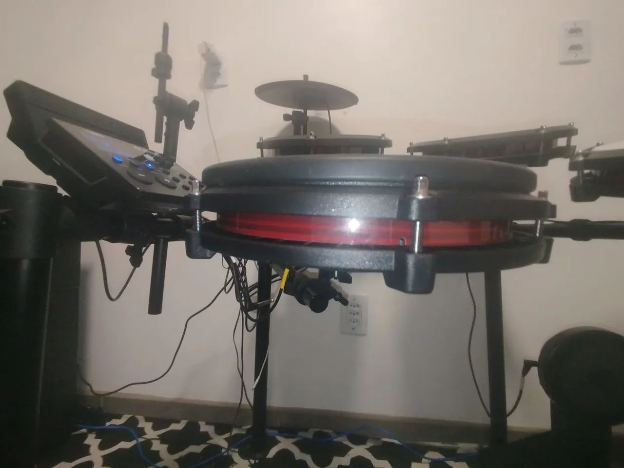 Bateria eletrônica alesis nitro max64872220364418121