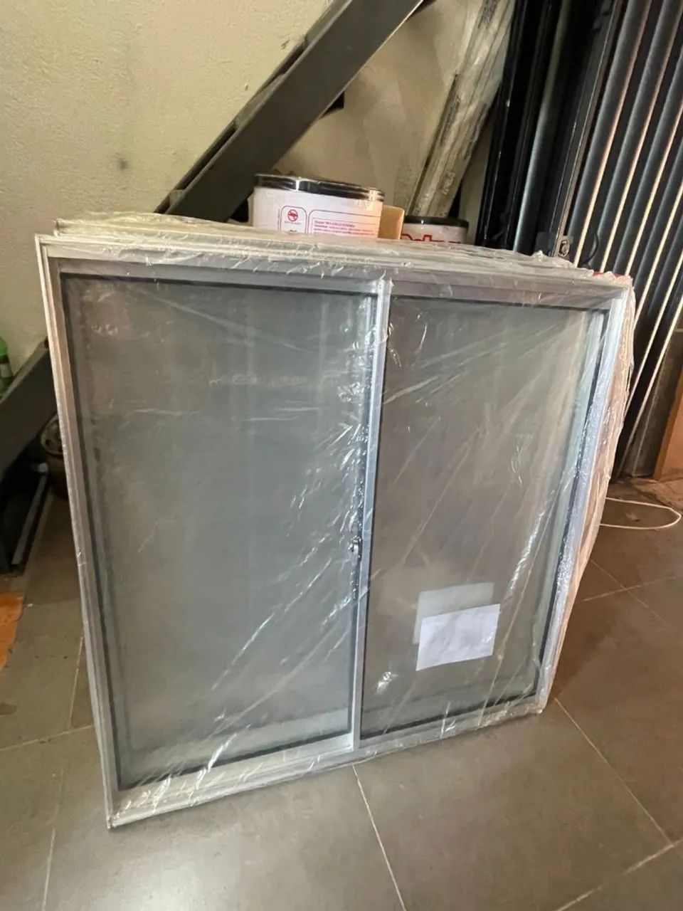 Janela de Alumínio reforçado com Vidro - Novas /  entregamos a domicílio - a partir de 178
