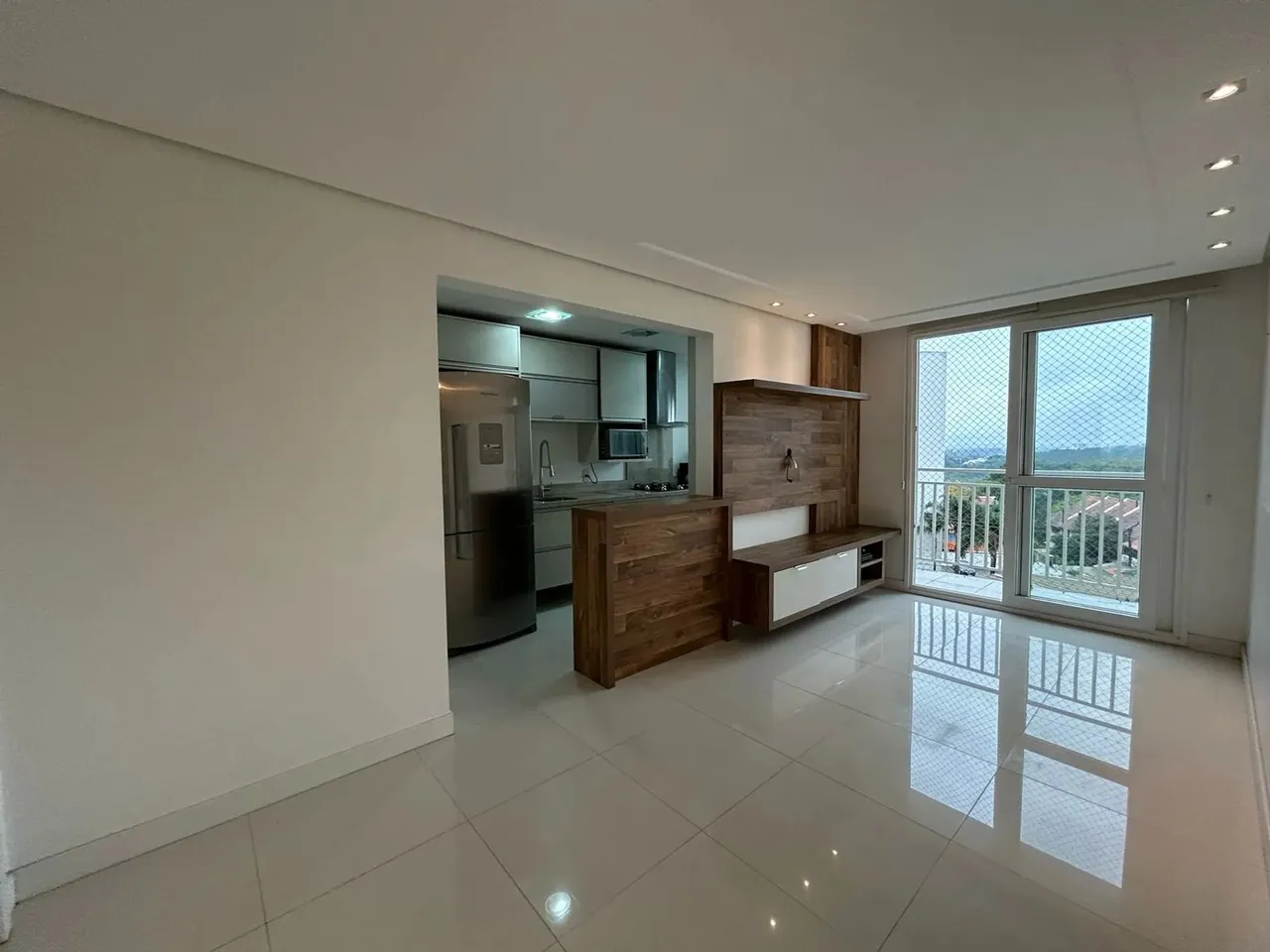 Lindo apartamento 2 quartos, semi mobiliado, infra completa e a apenas 4 min do Iguatemi e