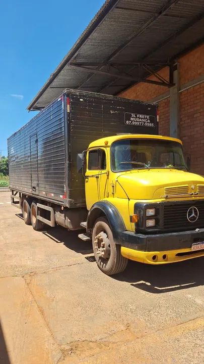 Vendo-se Caminhão bau 1513  - Foto 6