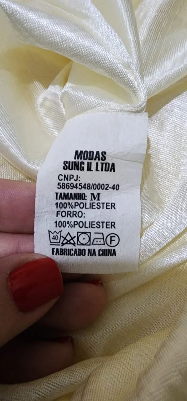 lindo vestido plissado acabamento pérolas no pescoço - Foto 5