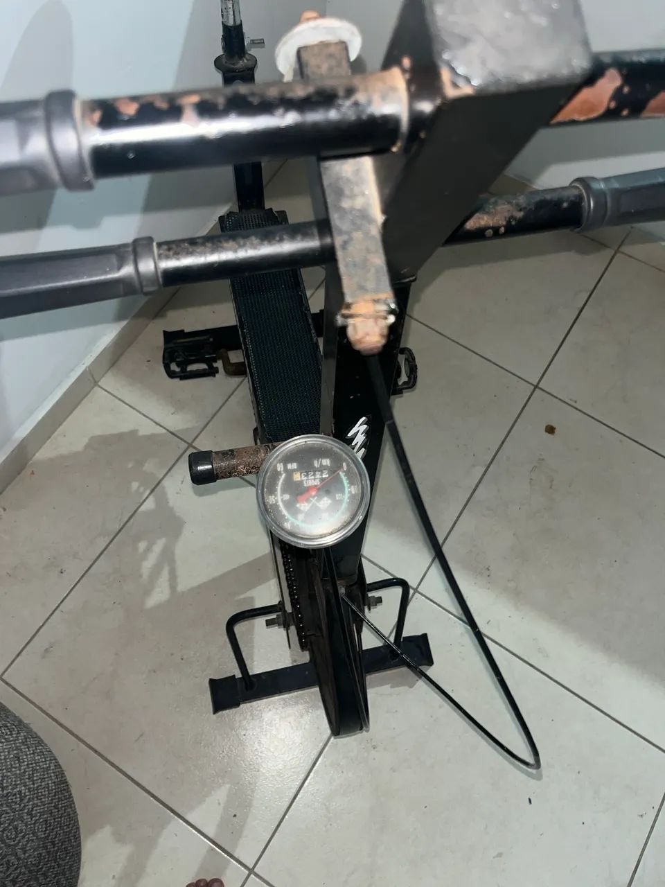 Bicicleta ergométrica usada - Foto 3