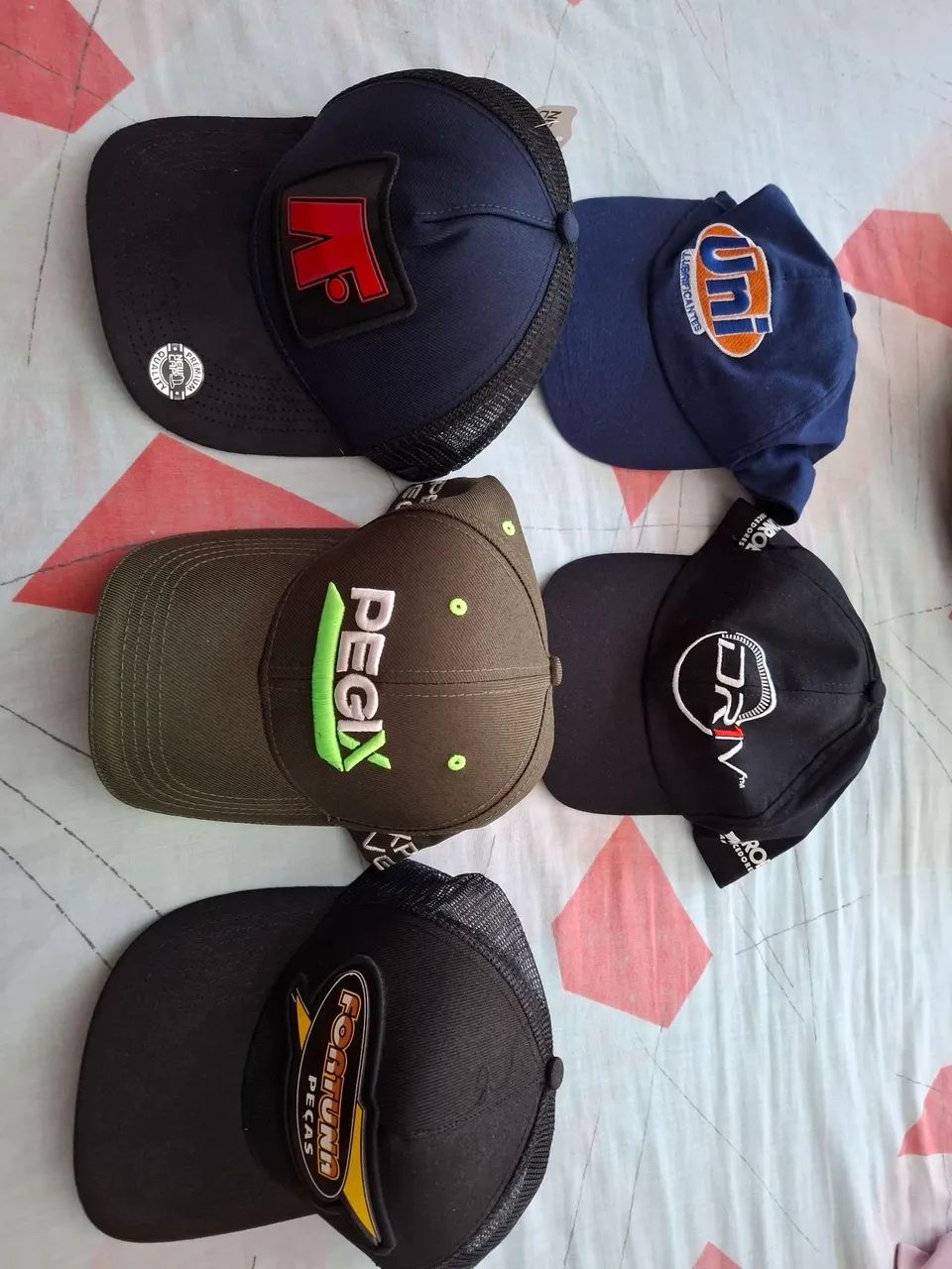 Lote de Bonés Variados e Estilosos