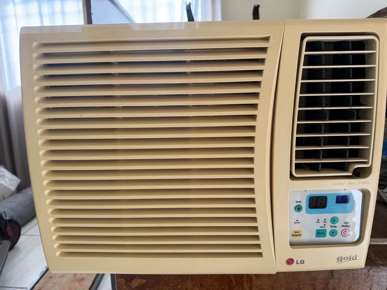 Ar condicionado janela 7.500 btus higienizado.