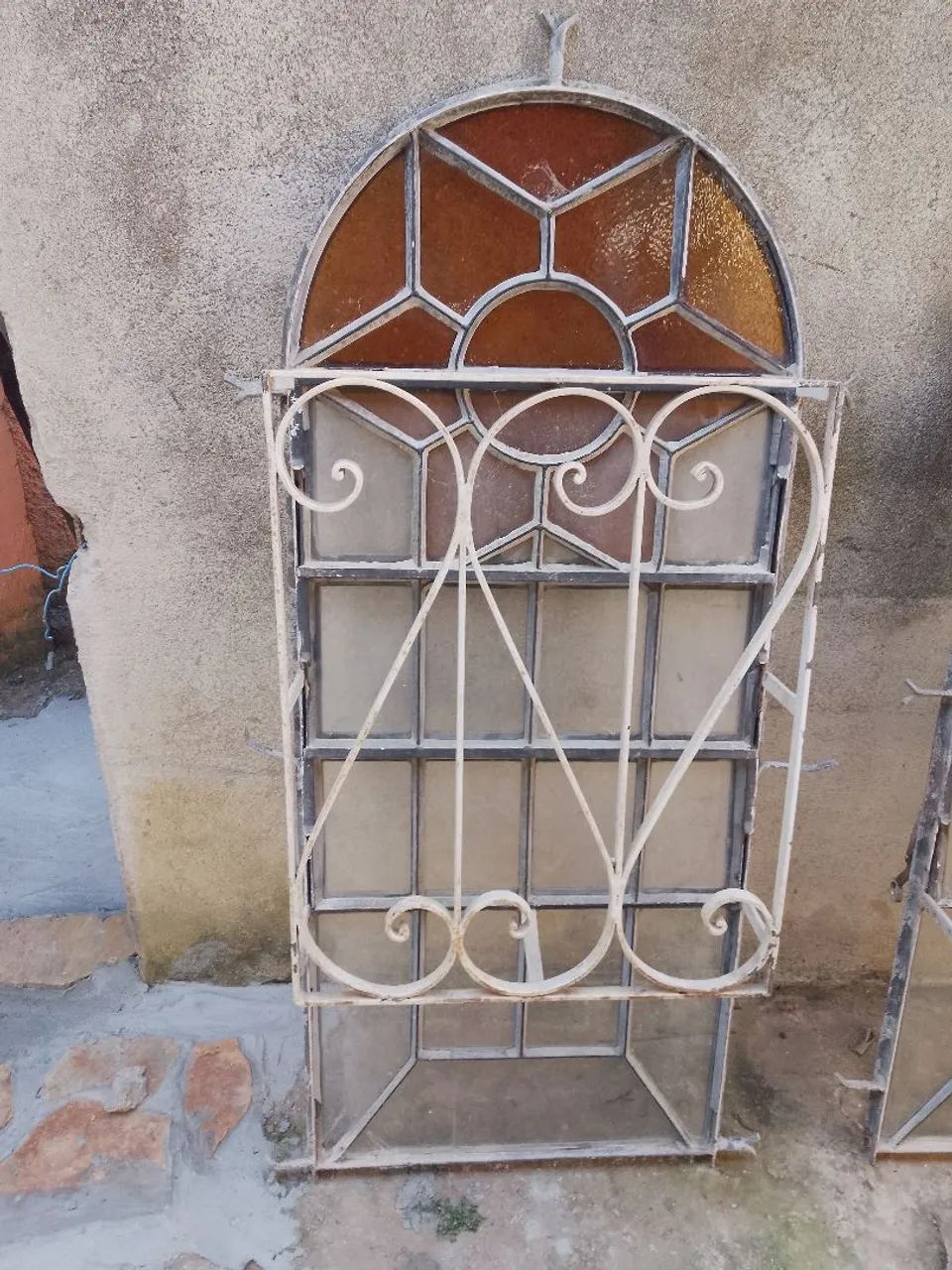 Janelas de ferro com vidros - Foto 2
