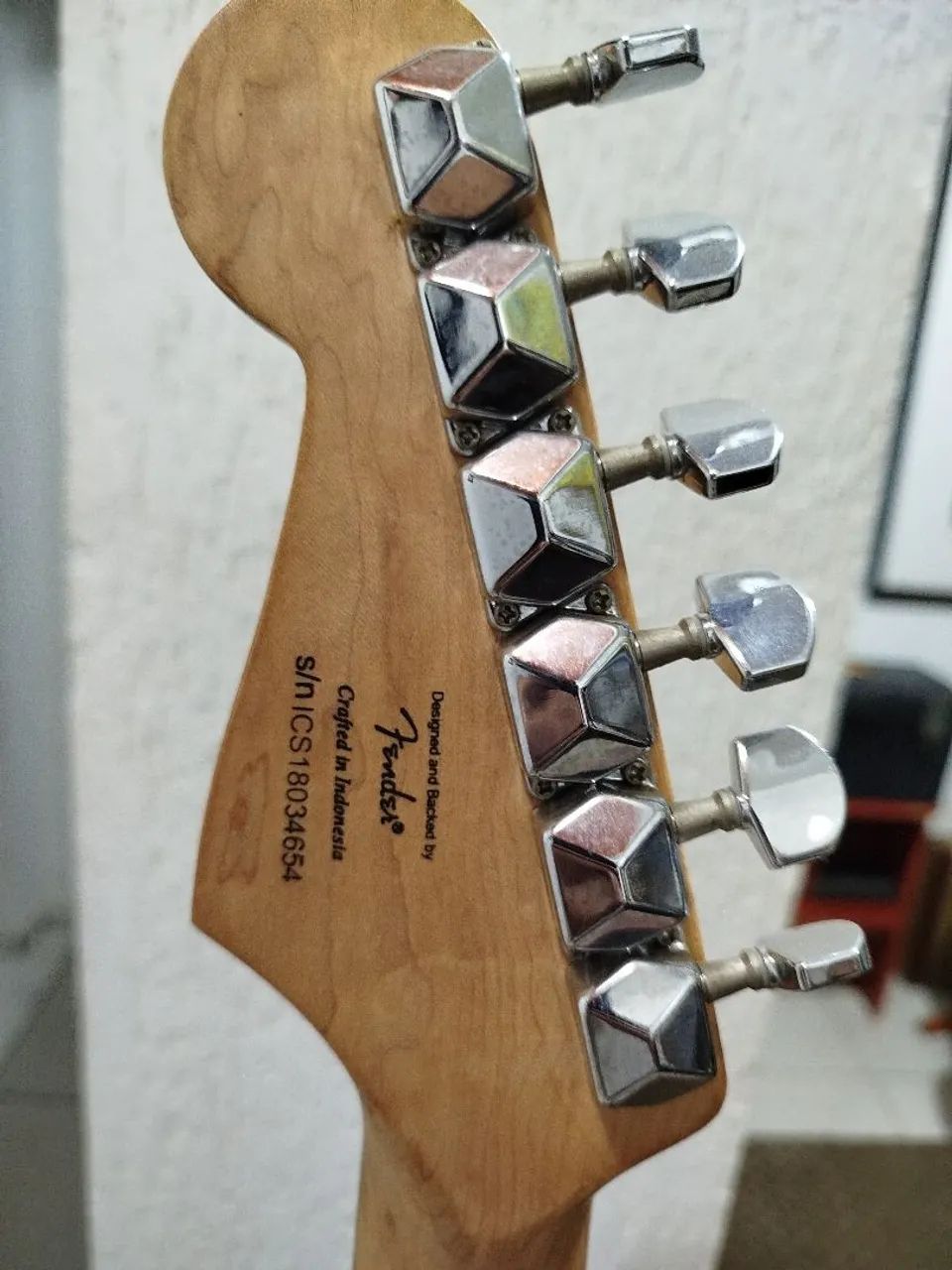 Guitarra fender squier bullet  - Foto 4