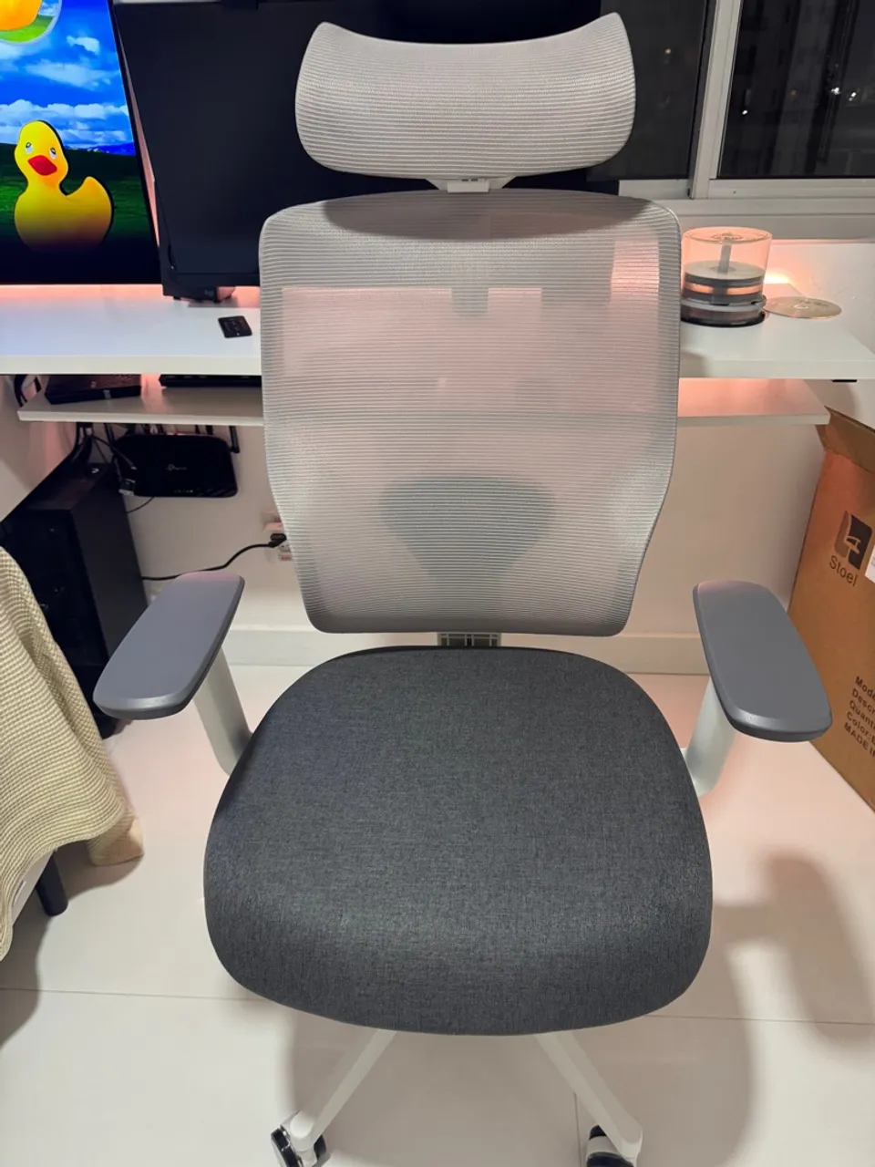 Cadeira de Escritório Ergonômica com Rodinhas