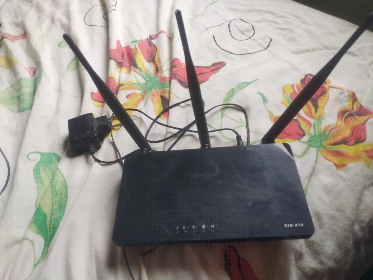 Roteador Wi-Fi D-Link DIR-819