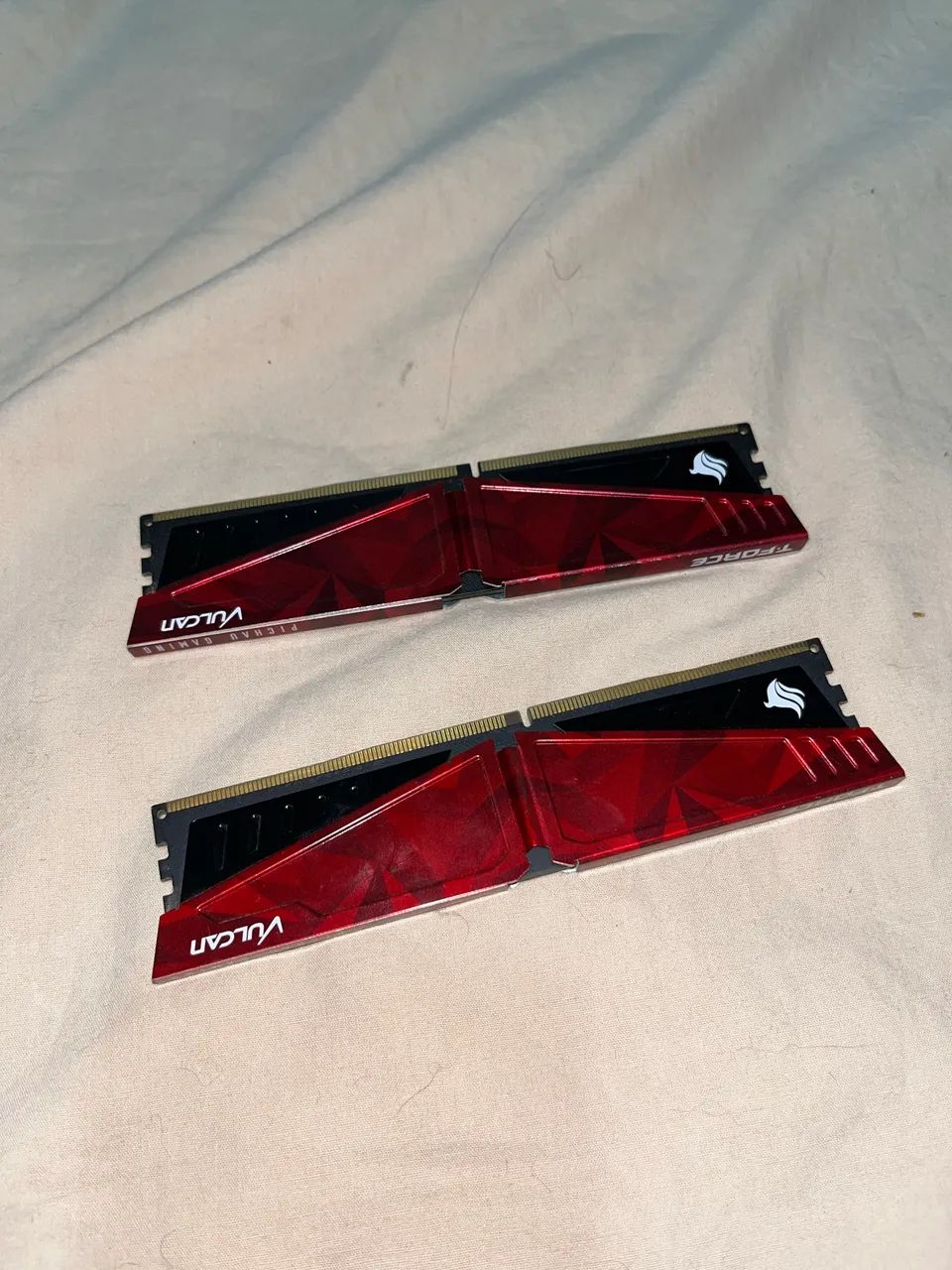 8GB DDR4 RAM memory64374419589378122