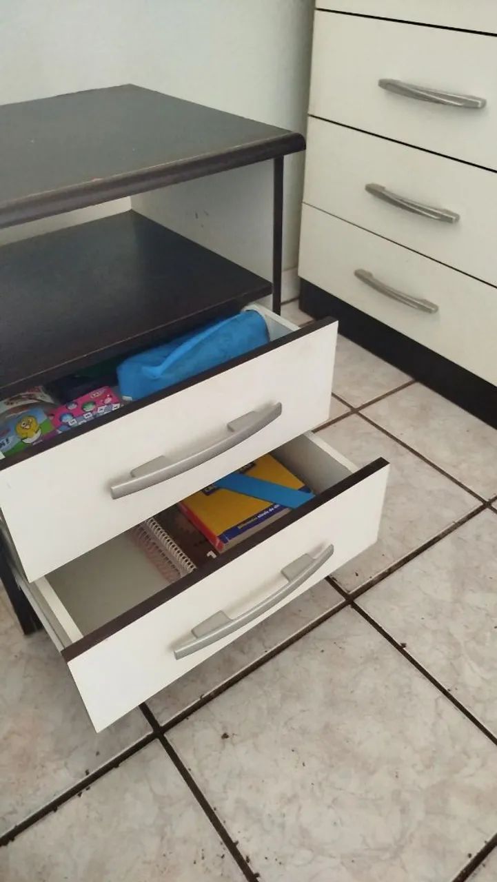 Guarda roupa e criado  - Foto 2