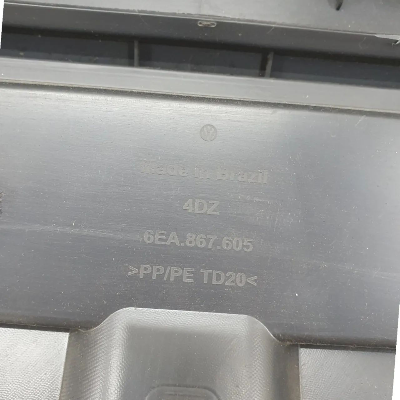 Acabamento Interno Tampa Traseira Volkswagen Polo 2019 - Foto 4