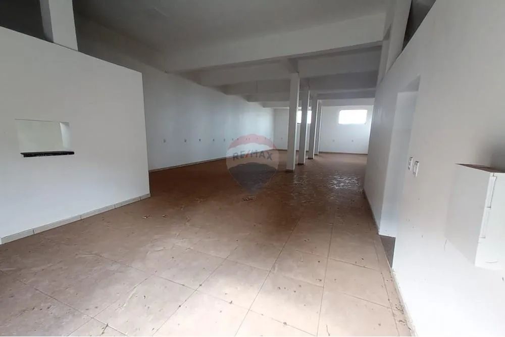 "Ponto Comercial Estratégico no Jardim Cruzeiro"