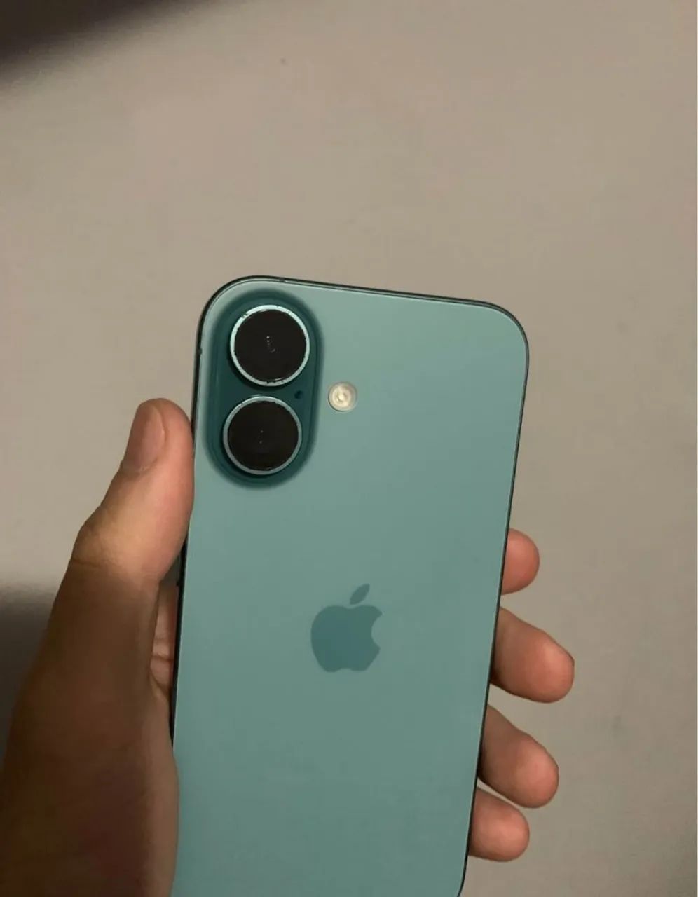 Iphone 16 512 gb verde usado