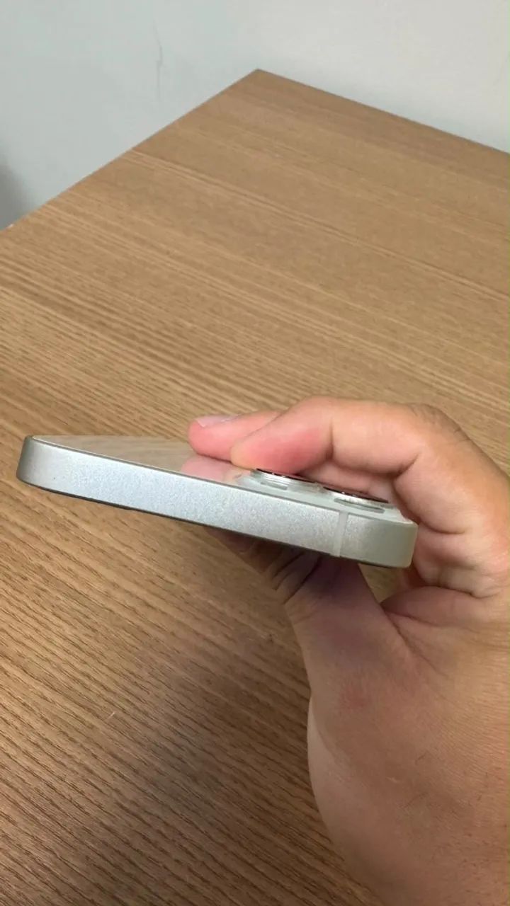 iPhone 13 Sem marca de uso, seis meses de uso bateria 100% - Foto 2