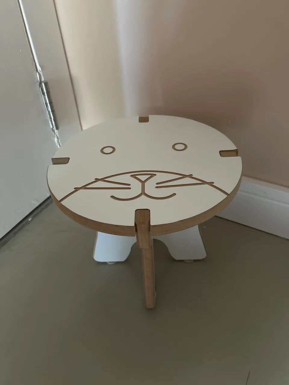 Banquinho infantil 