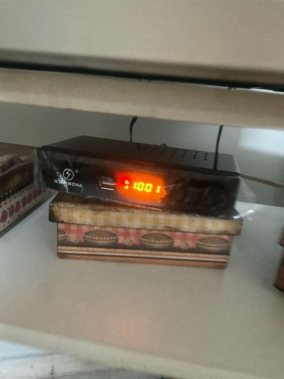 Vendo tv tubo com conversor funcionando perfeitamente  - Foto 5