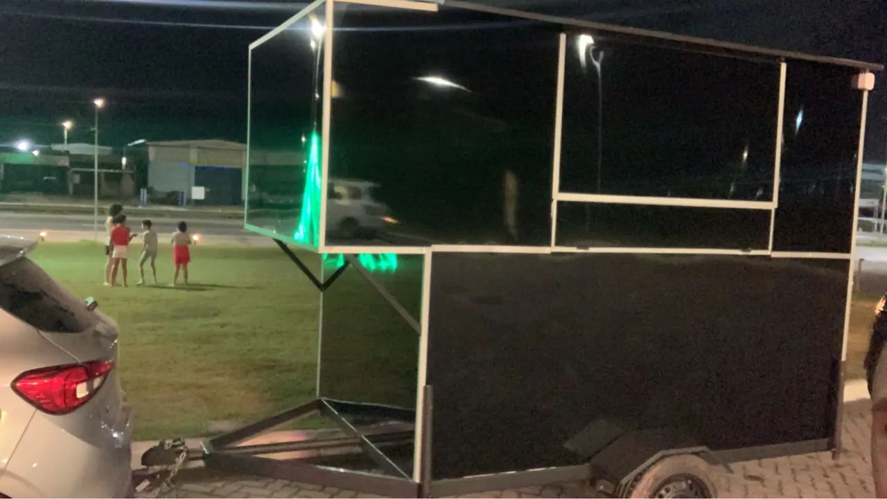 Trailer 1,80x 3m todo revestido em acm, nunca foi usado! Perfeito pro seu negocio  - Foto 4