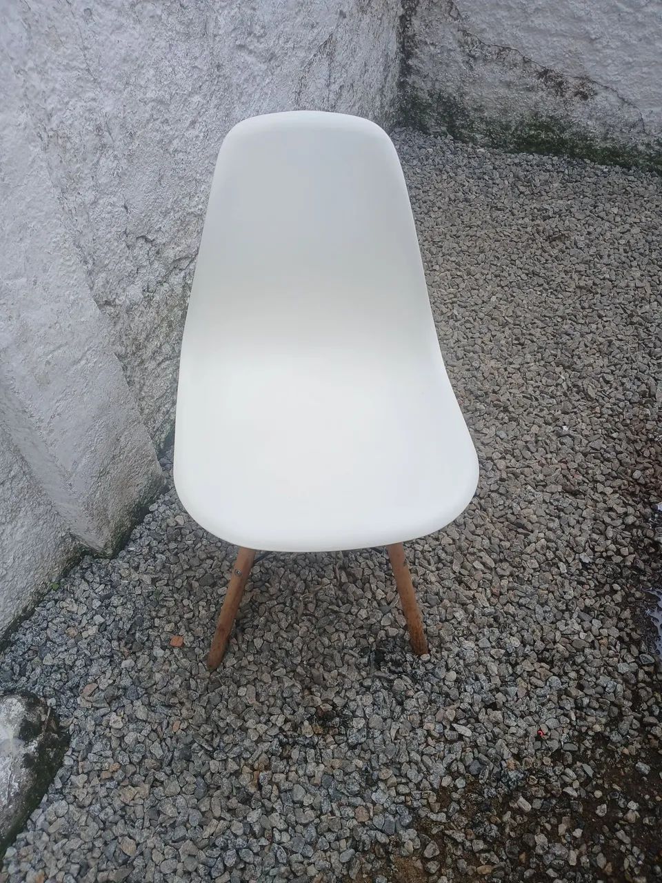 Cadeira eifell 40reais 