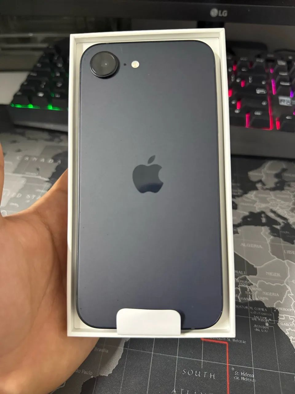 VENDO iPhone 16e 256 GB - Foto 3