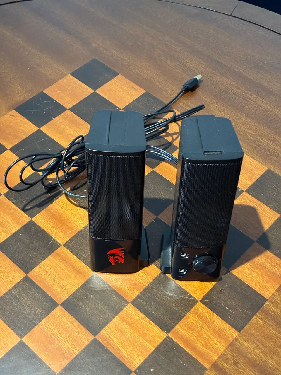 Caixa de Som Gamer Redragon Led Vermelho - Foto 4
