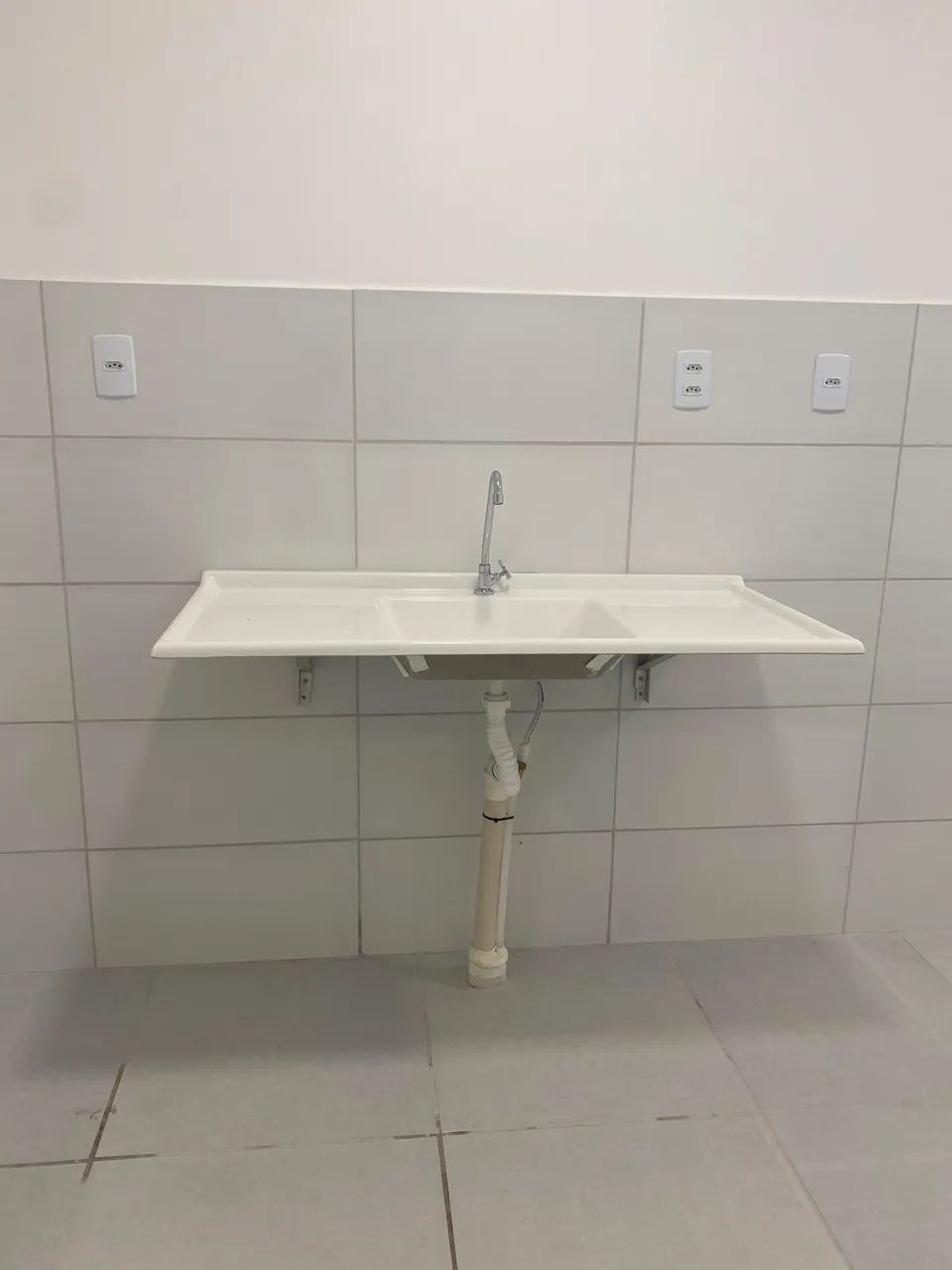 Vendo pia e tanque NOVO