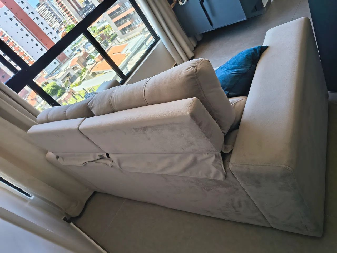 Sofá retrátil/reclinável de 2 lugares - PERFEITO ESTADO - Foto 2
