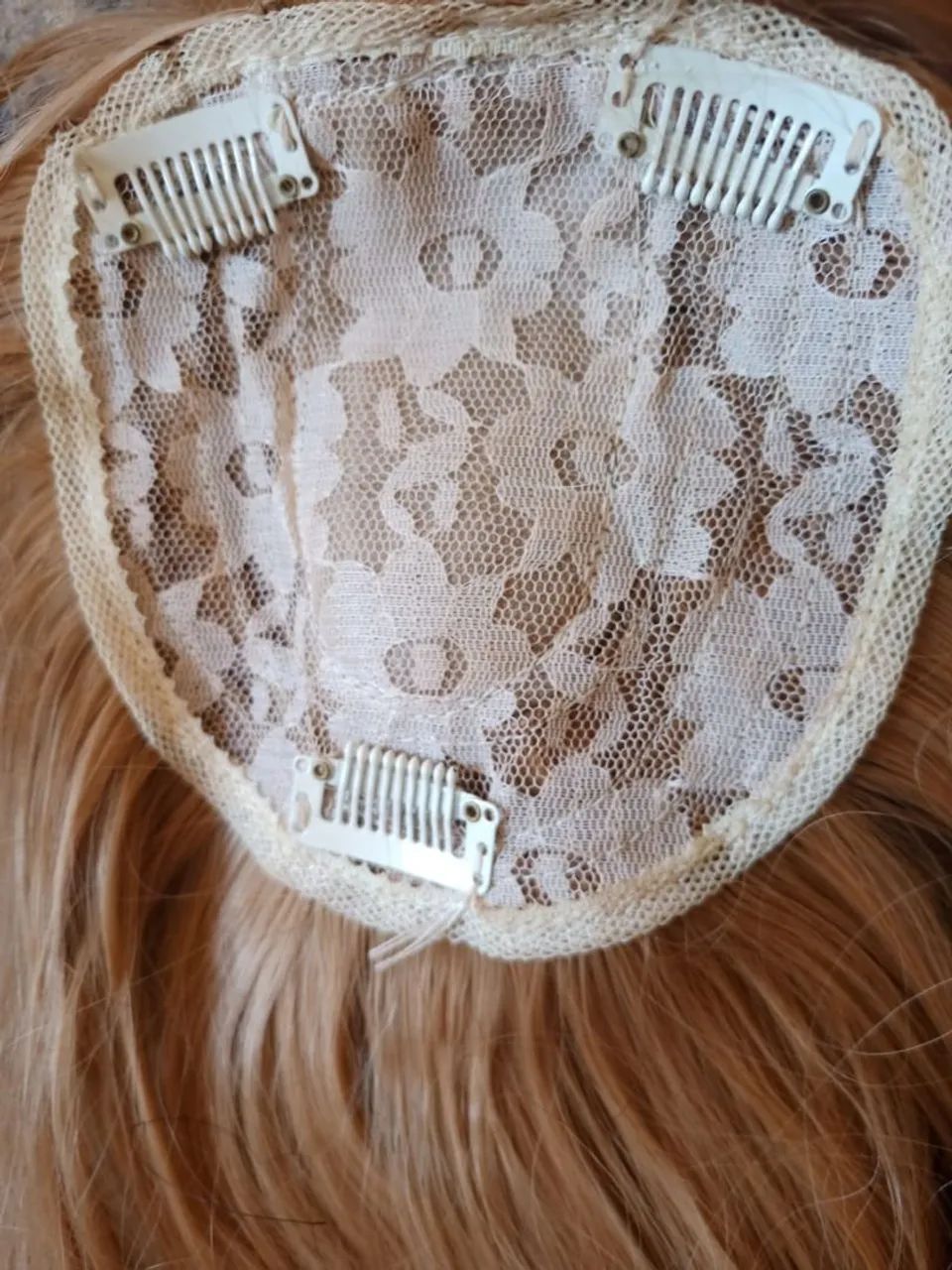 Lace Wig Topo de Cabeça Loiro Médio Liso 55cm - Foto 2