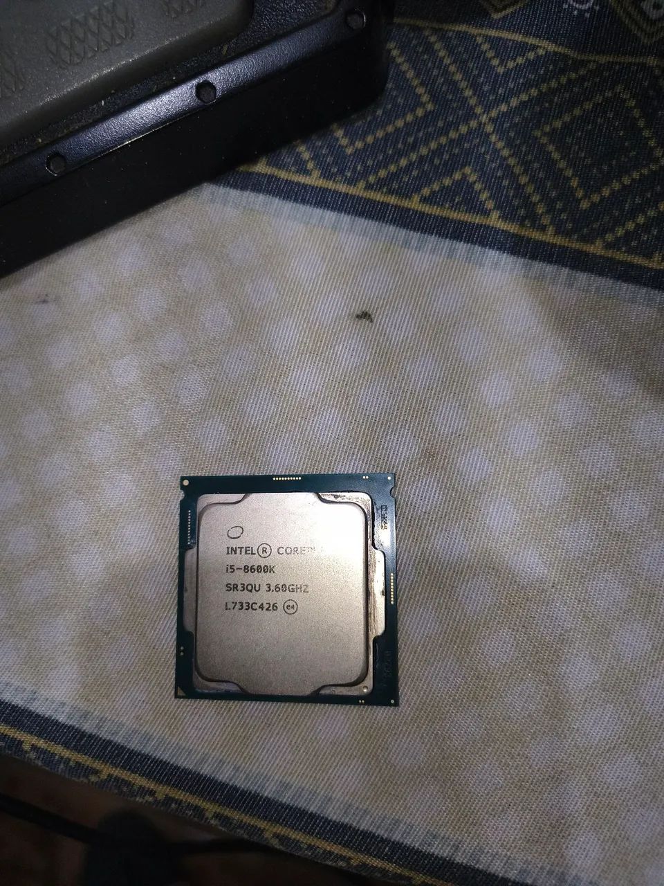 I5 8600k e volante Logitech 