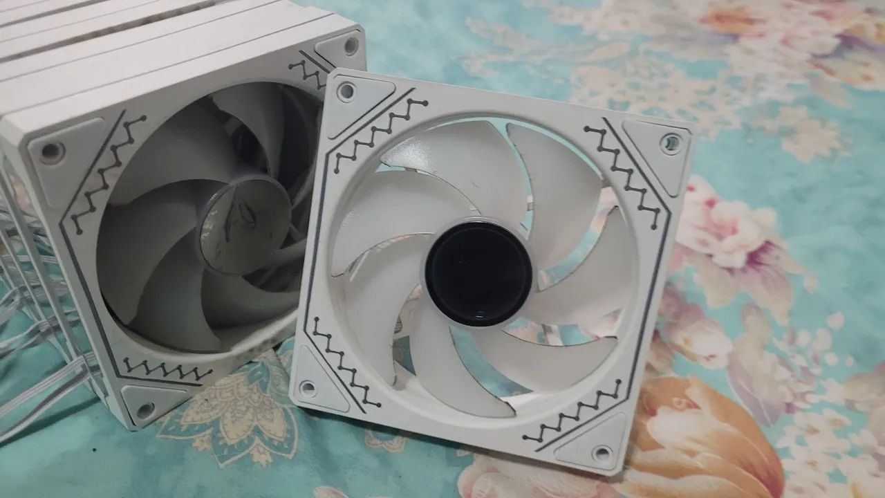 9 Ventoinhas Teucer Infinite Mirror ARGB Brancas