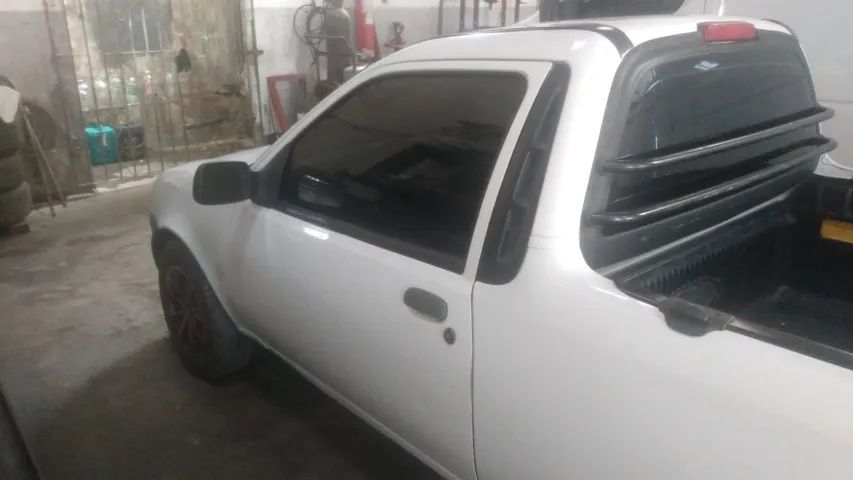 Ford Courier 1.6 L/ 1.6 Flex 2011 - Foto 4