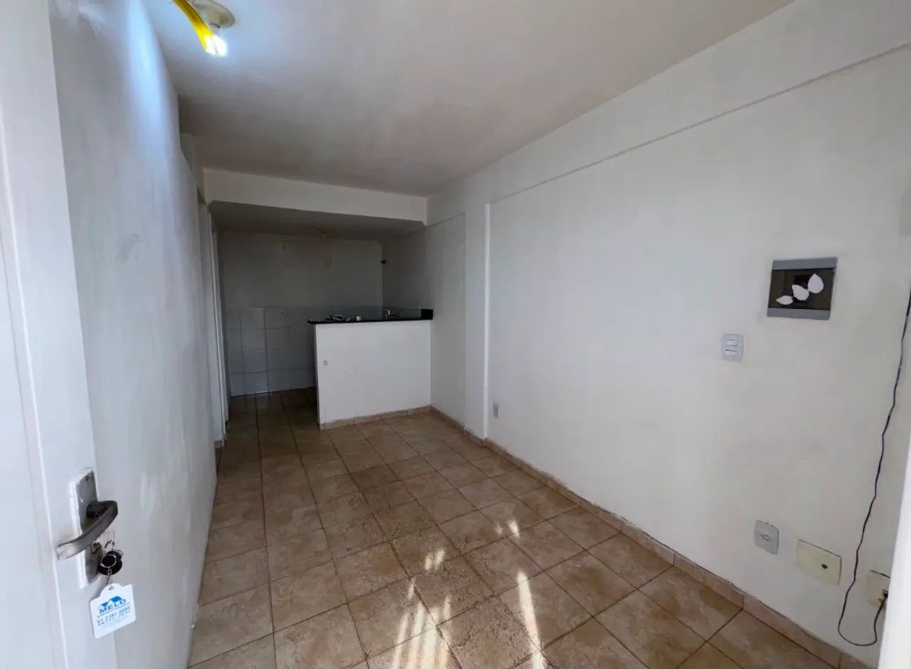 Qn 414 kitnet 33m dividida para 2 quarto aceita financiamento   samambaia norte 