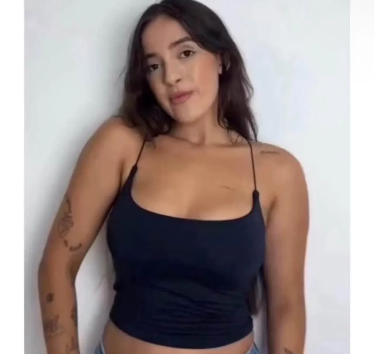 Cropped Alcinha Feminino - Leve e Versátil 