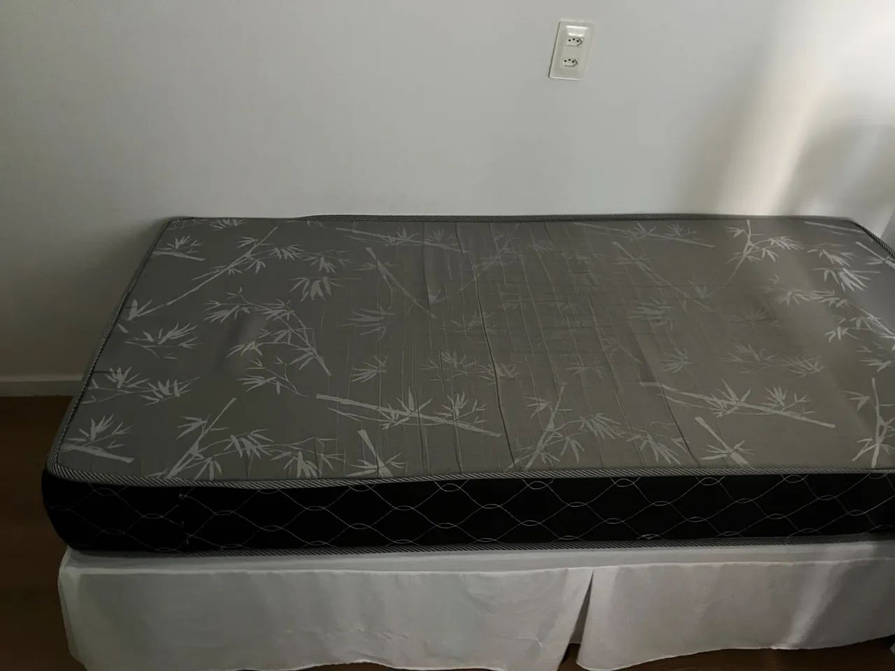 VENDE-SE DUAS CAMAS SOLTEIRÃO  - Foto 3