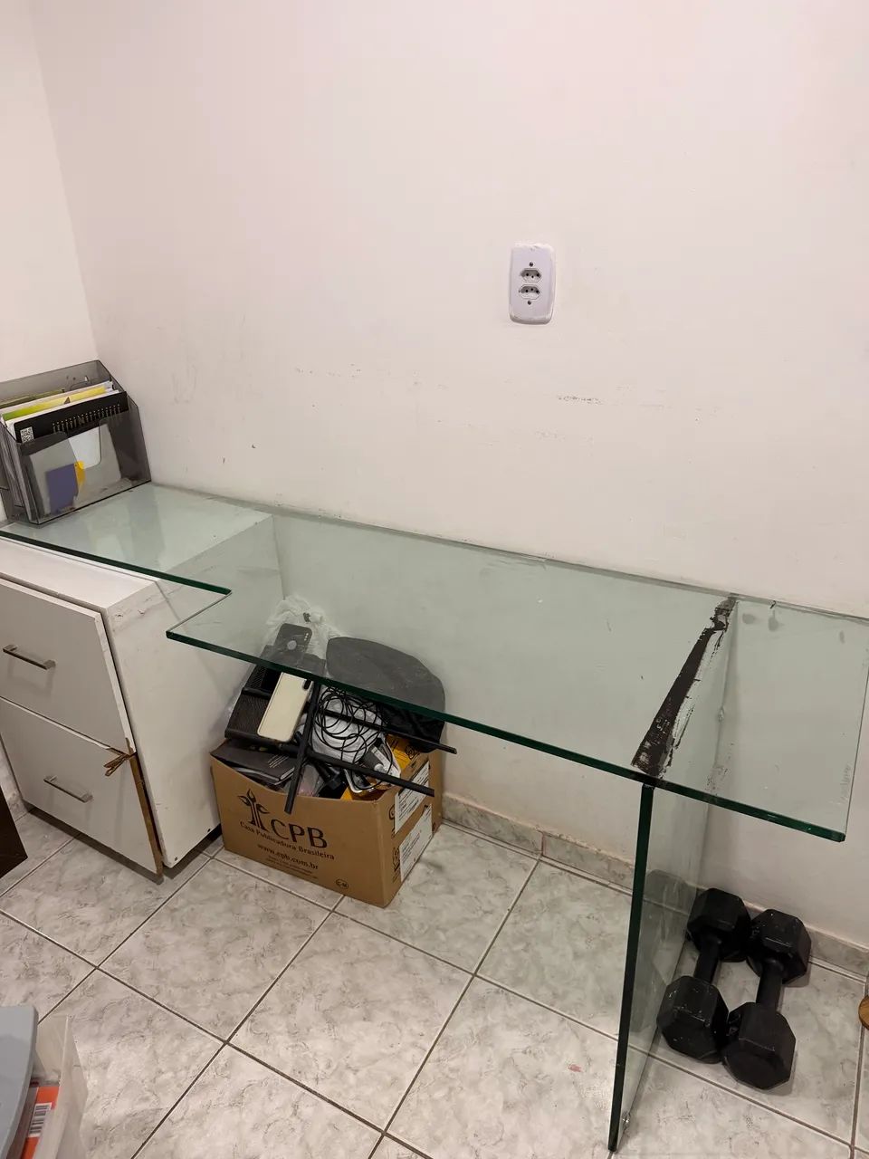 Mesa de trabalho ou estudo, de vidro
