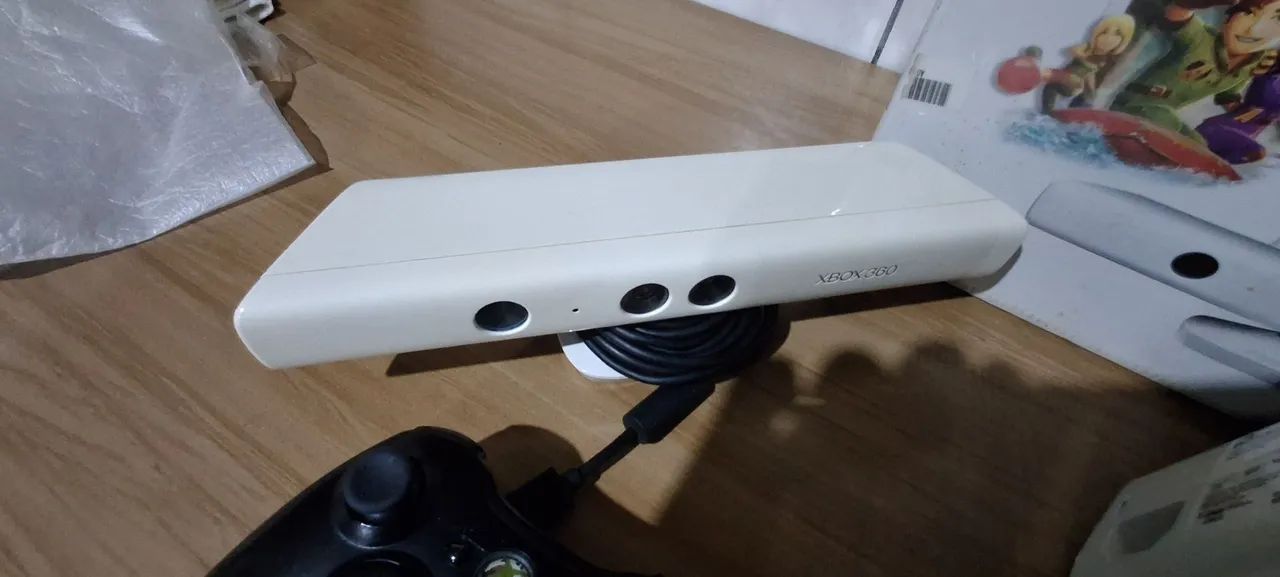 Xbox 360 slim Branco com caixa e kinect - Foto 5